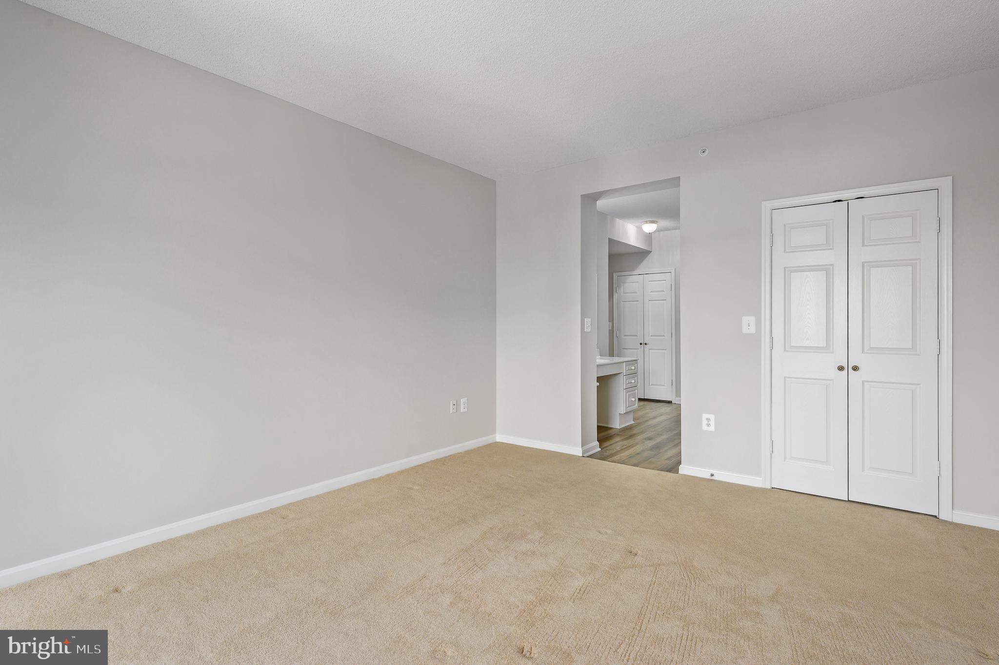 19360 Magnolia Grove Sq #409