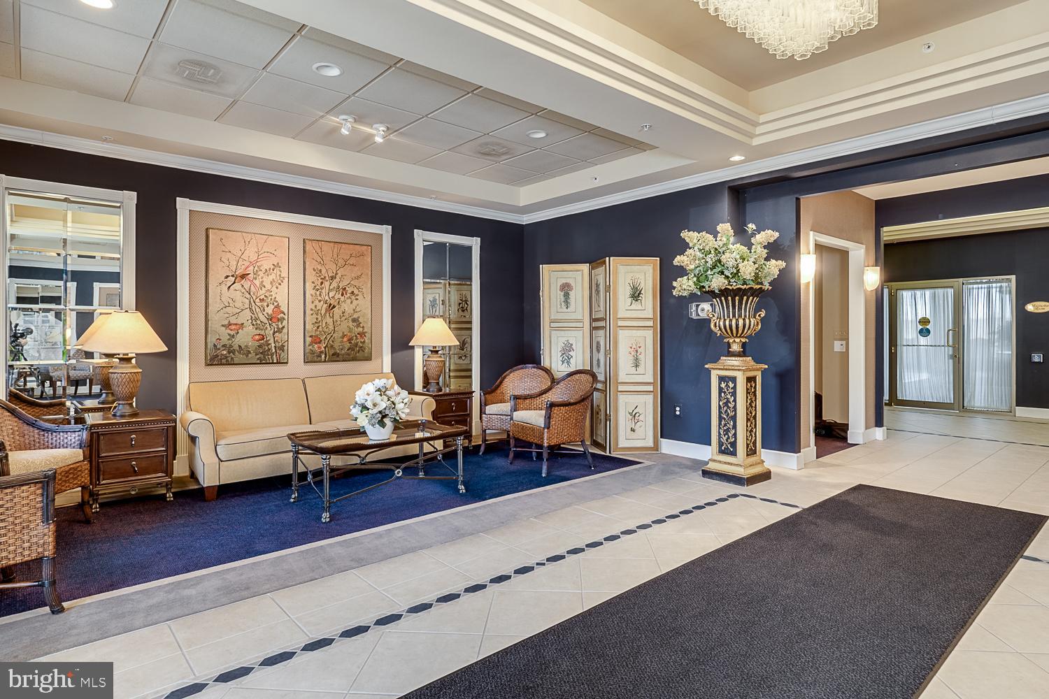 19360 Magnolia Grove Sq #409