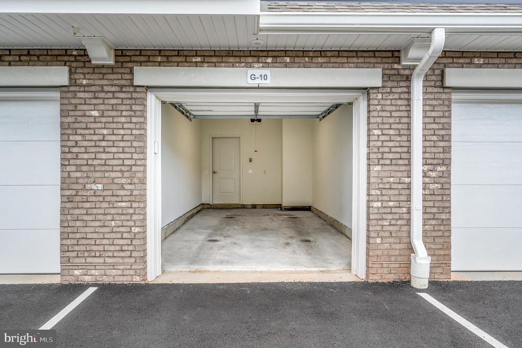 21894 Hawksbill High Cir #201