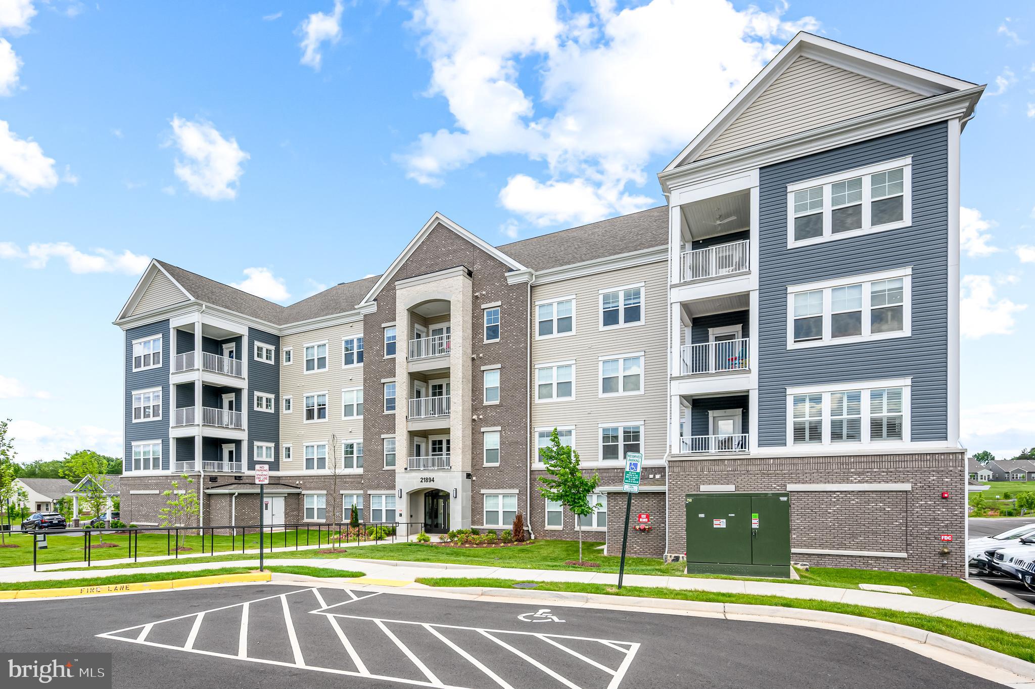 21894 Hawksbill High Cir #201