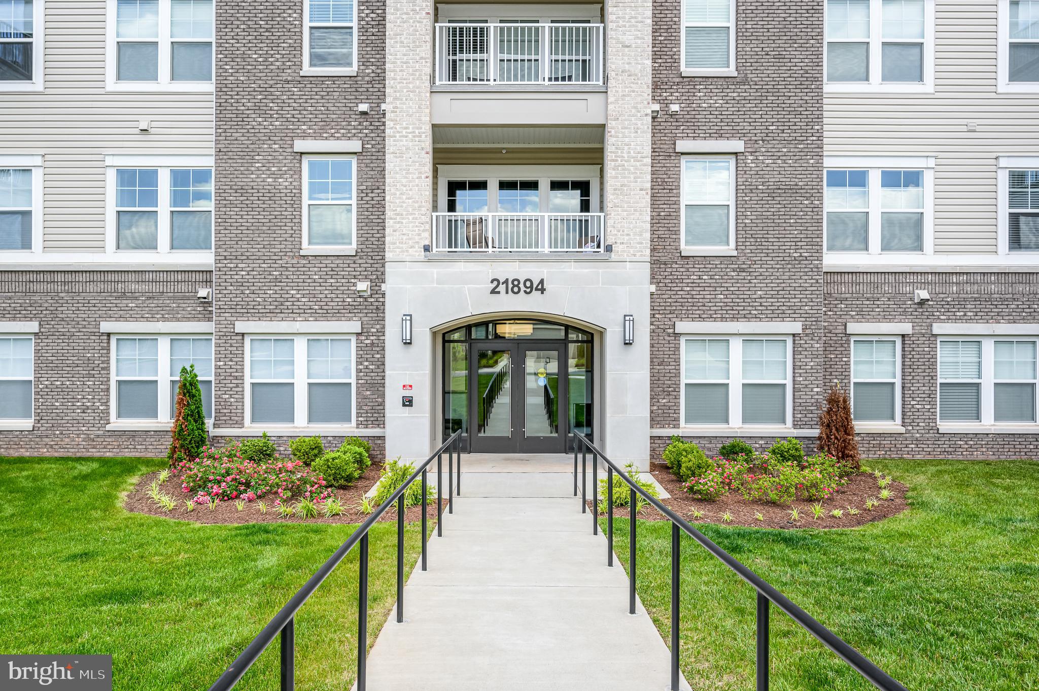 21894 Hawksbill High Cir #201