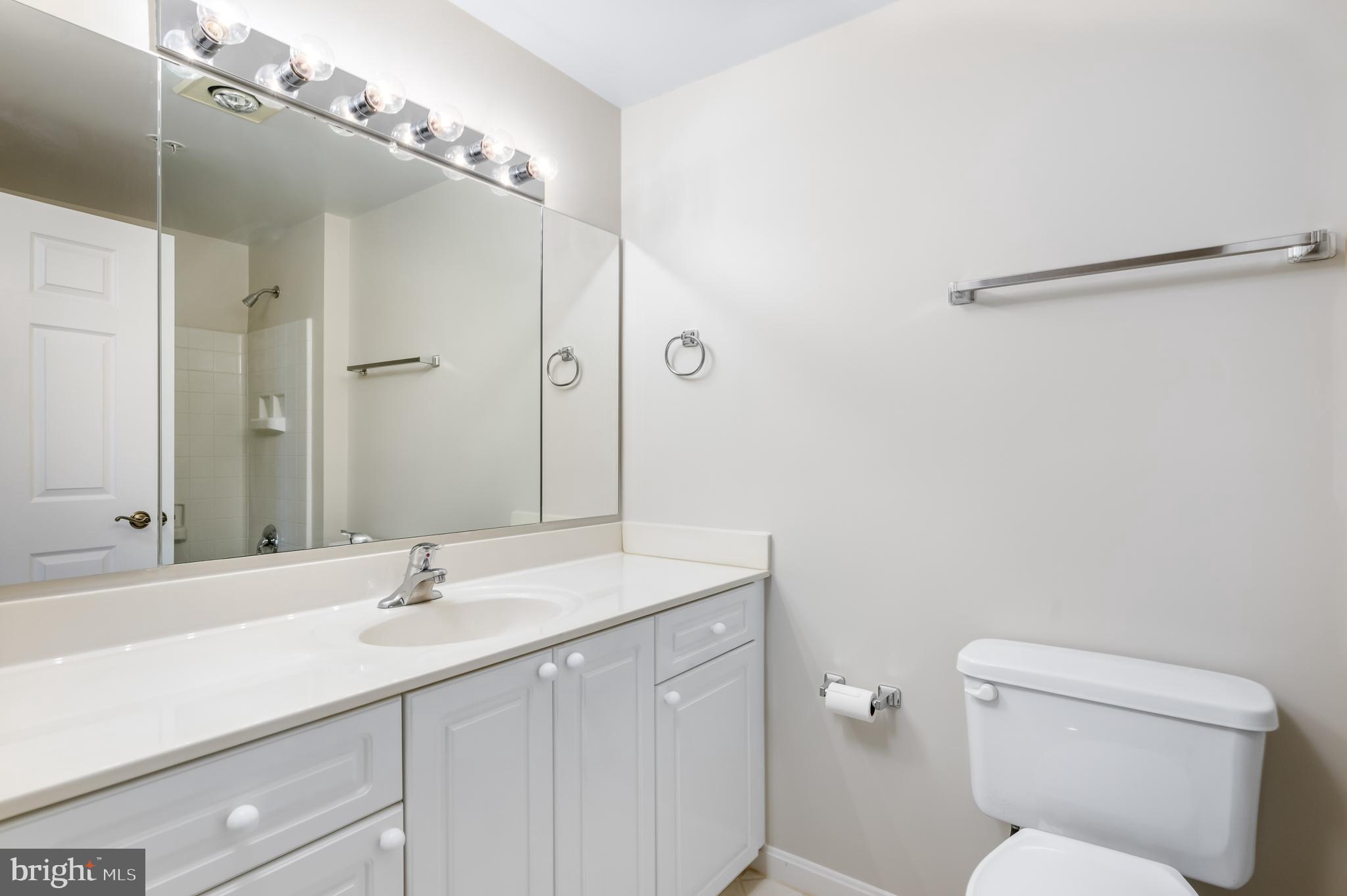 19360 Magnolia Grove Sq #417