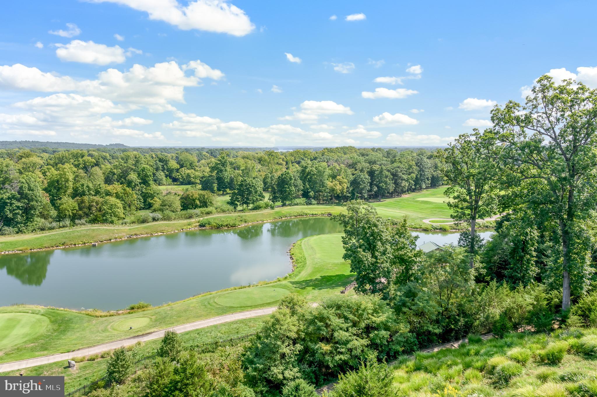 19360 Magnolia Grove Sq #417