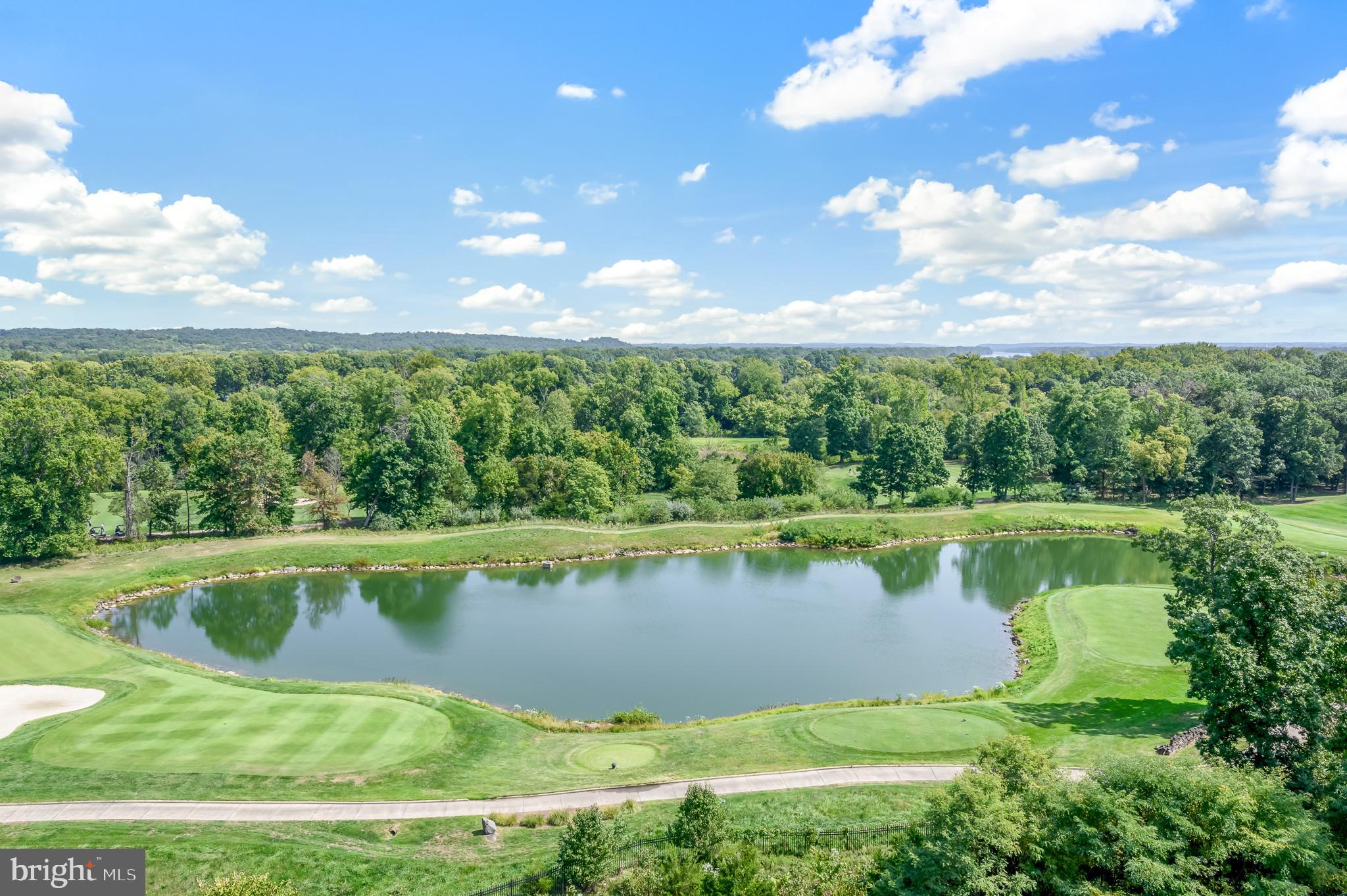 19360 Magnolia Grove Sq #417