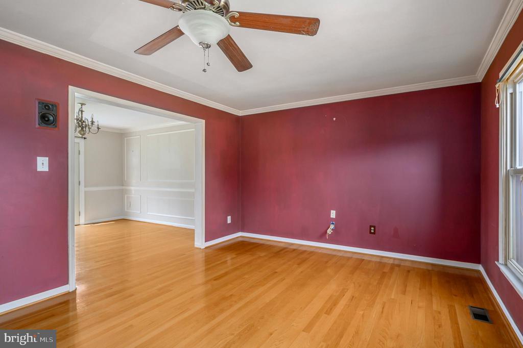38347 Downs Ct