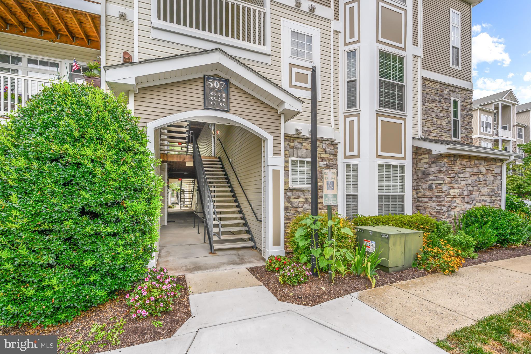 507 Sunset View Ter SE #206