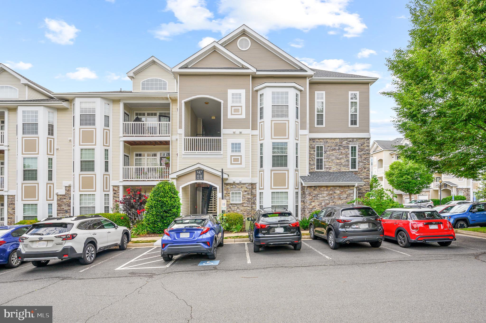 507 Sunset View Ter SE #206