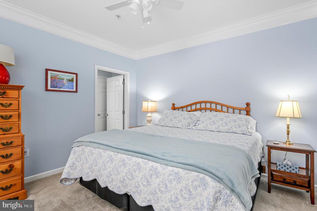 507 Sunset View Ter SE #206