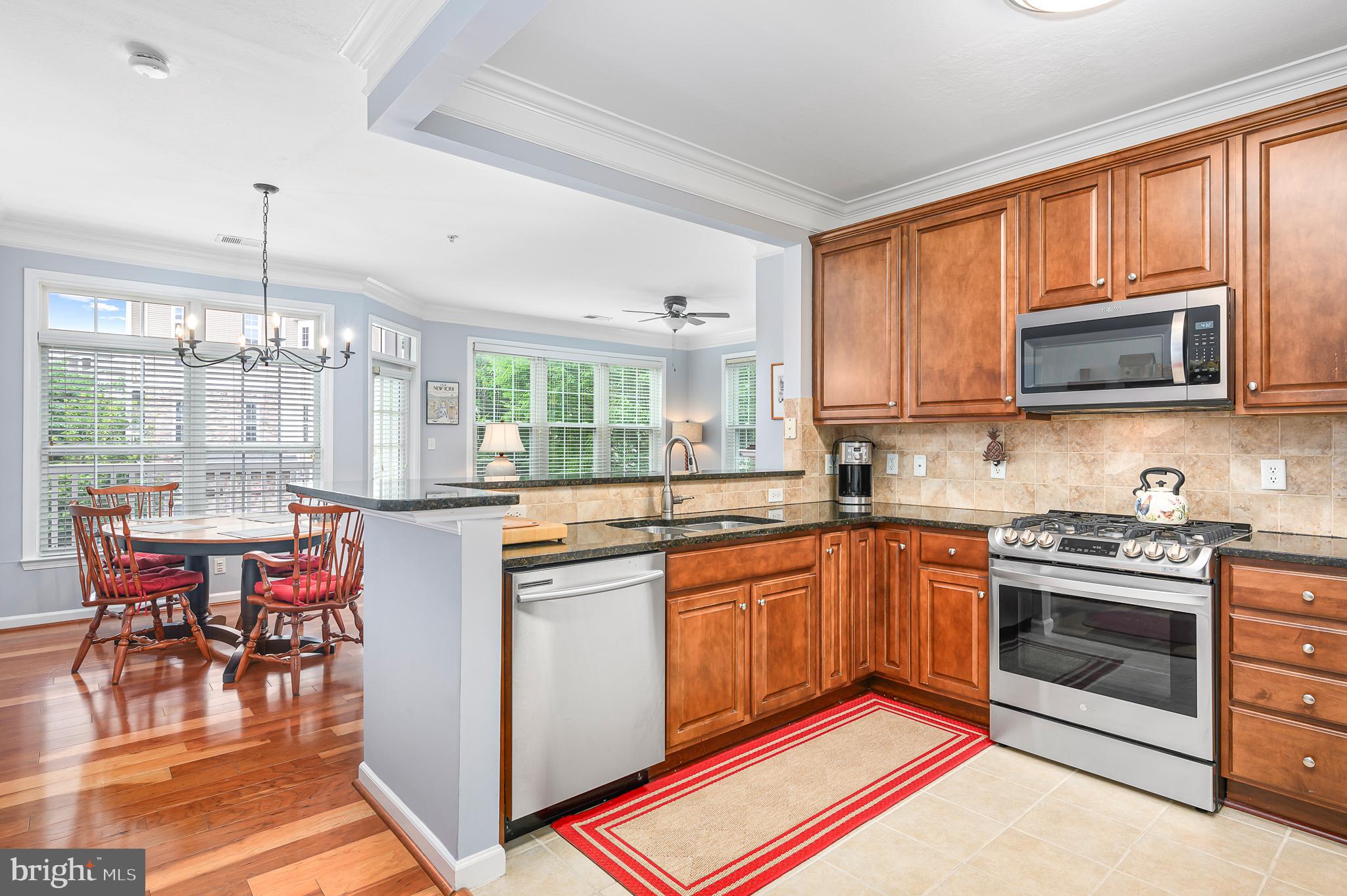 507 Sunset View Ter SE #206