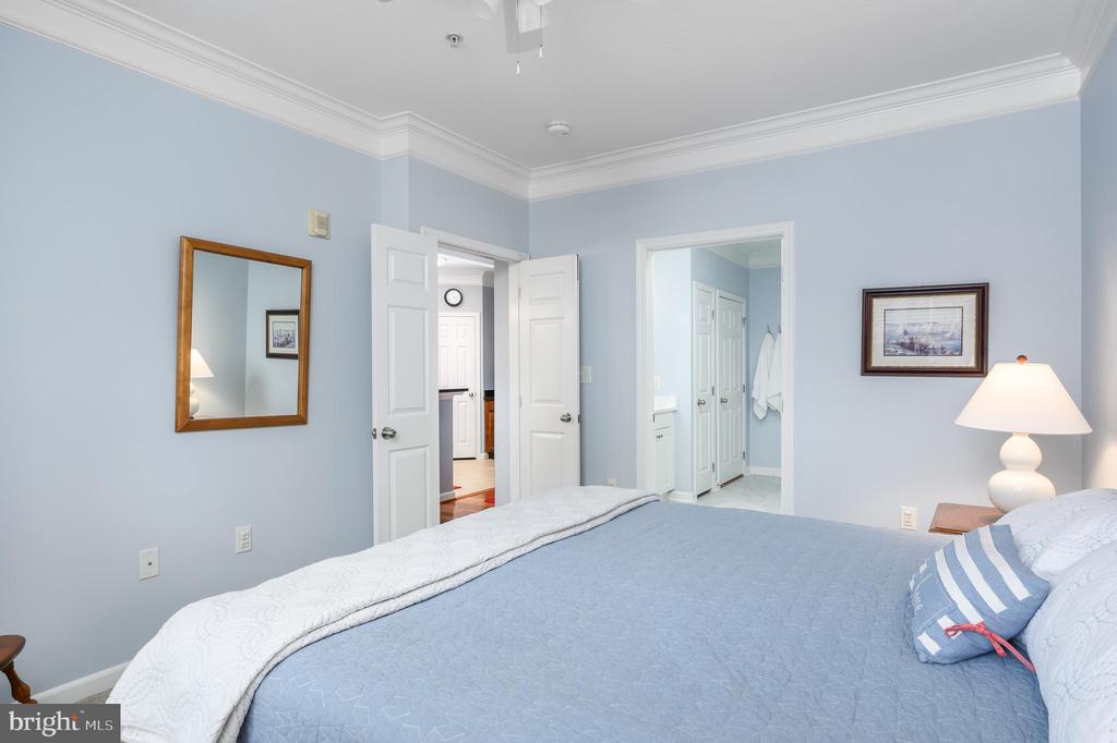 507 Sunset View Ter SE #206