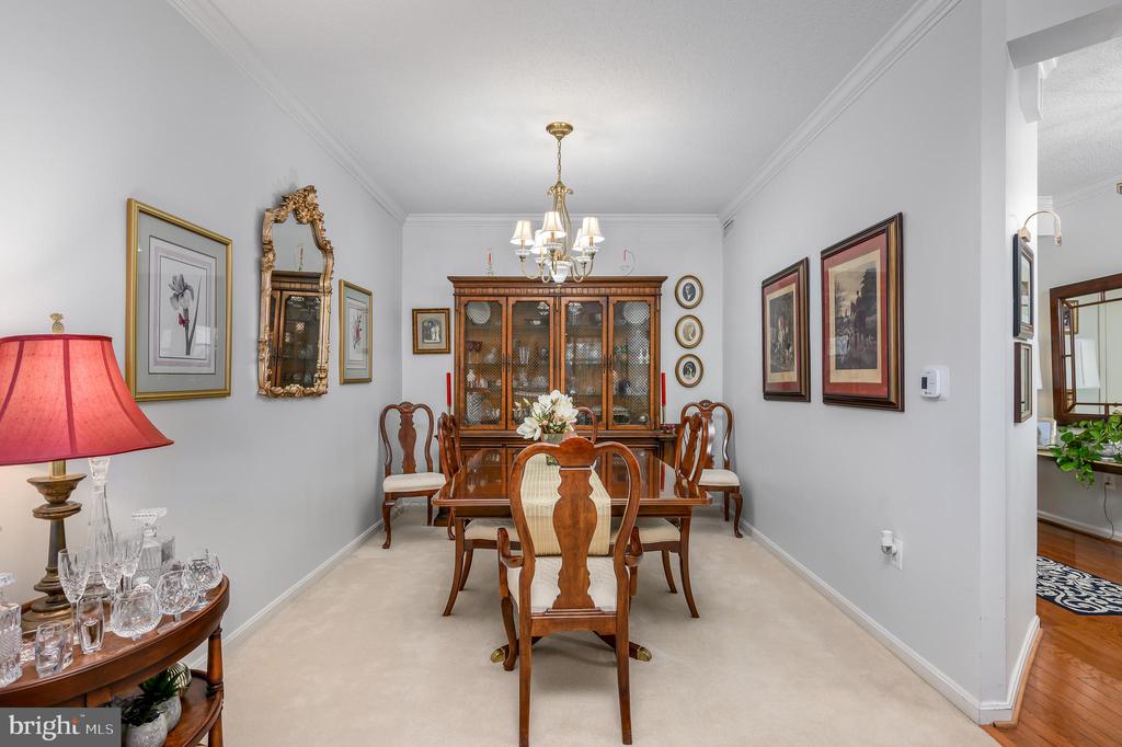 19360 Magnolia Grove Sq #204