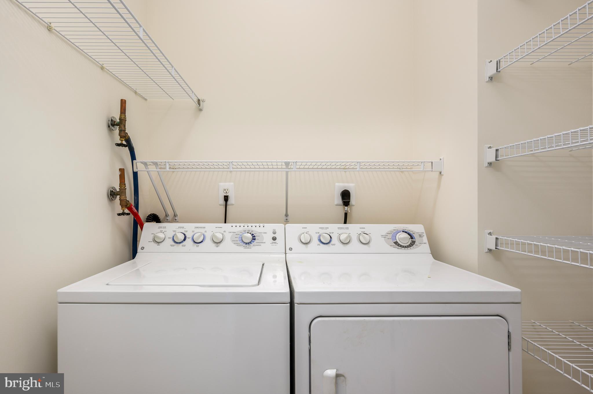 19350 Magnolia Grove Sq #411