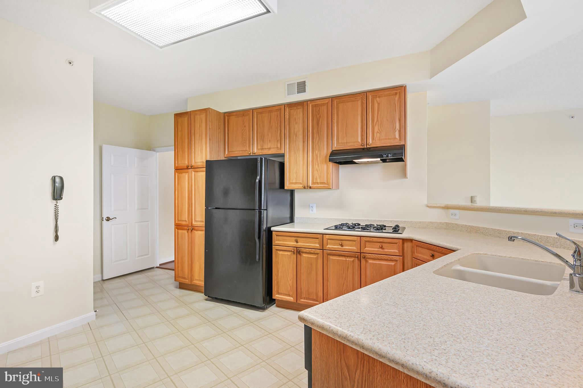 19350 Magnolia Grove Sq #411