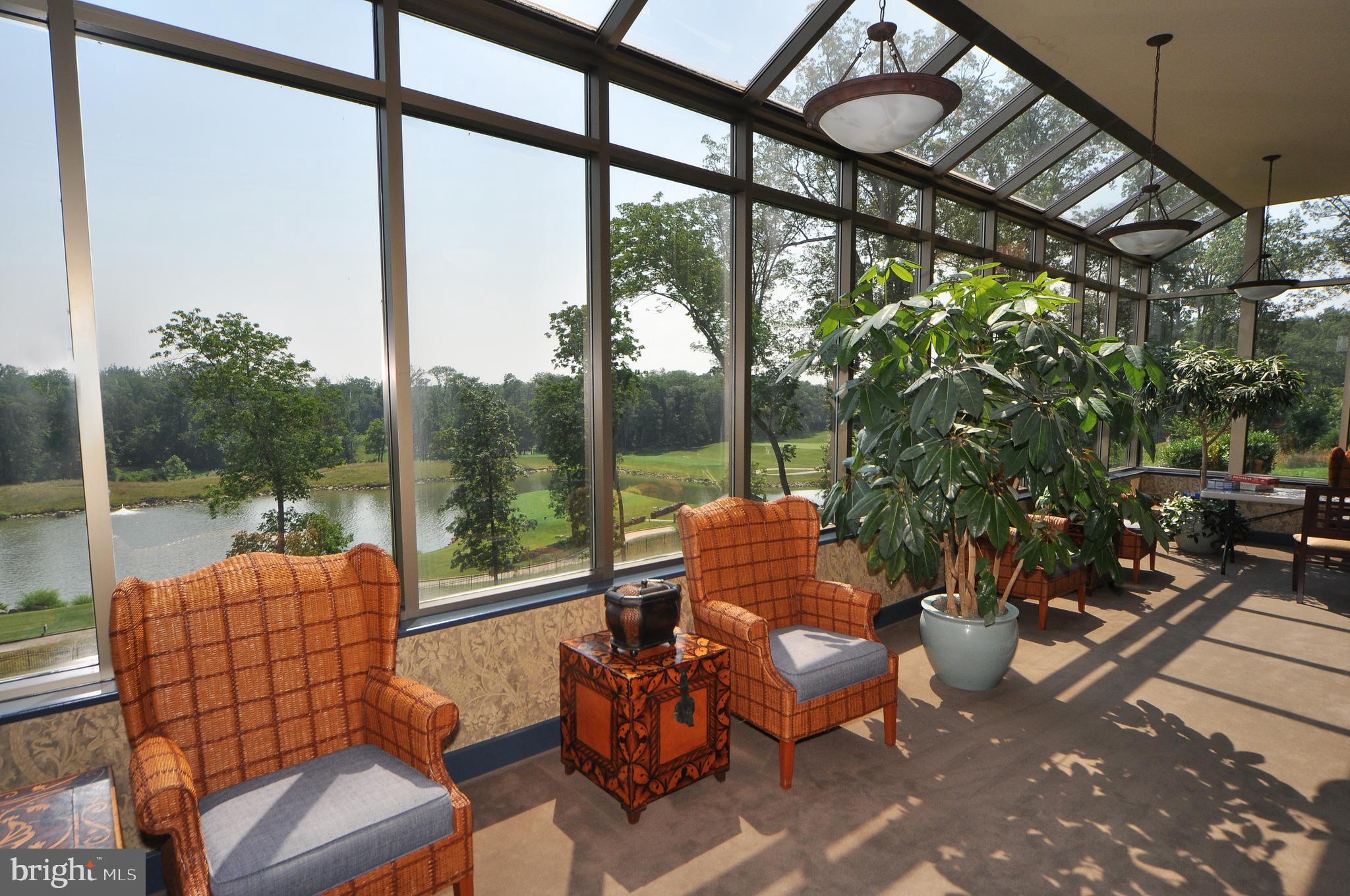 19350 Magnolia Grove Sq #411