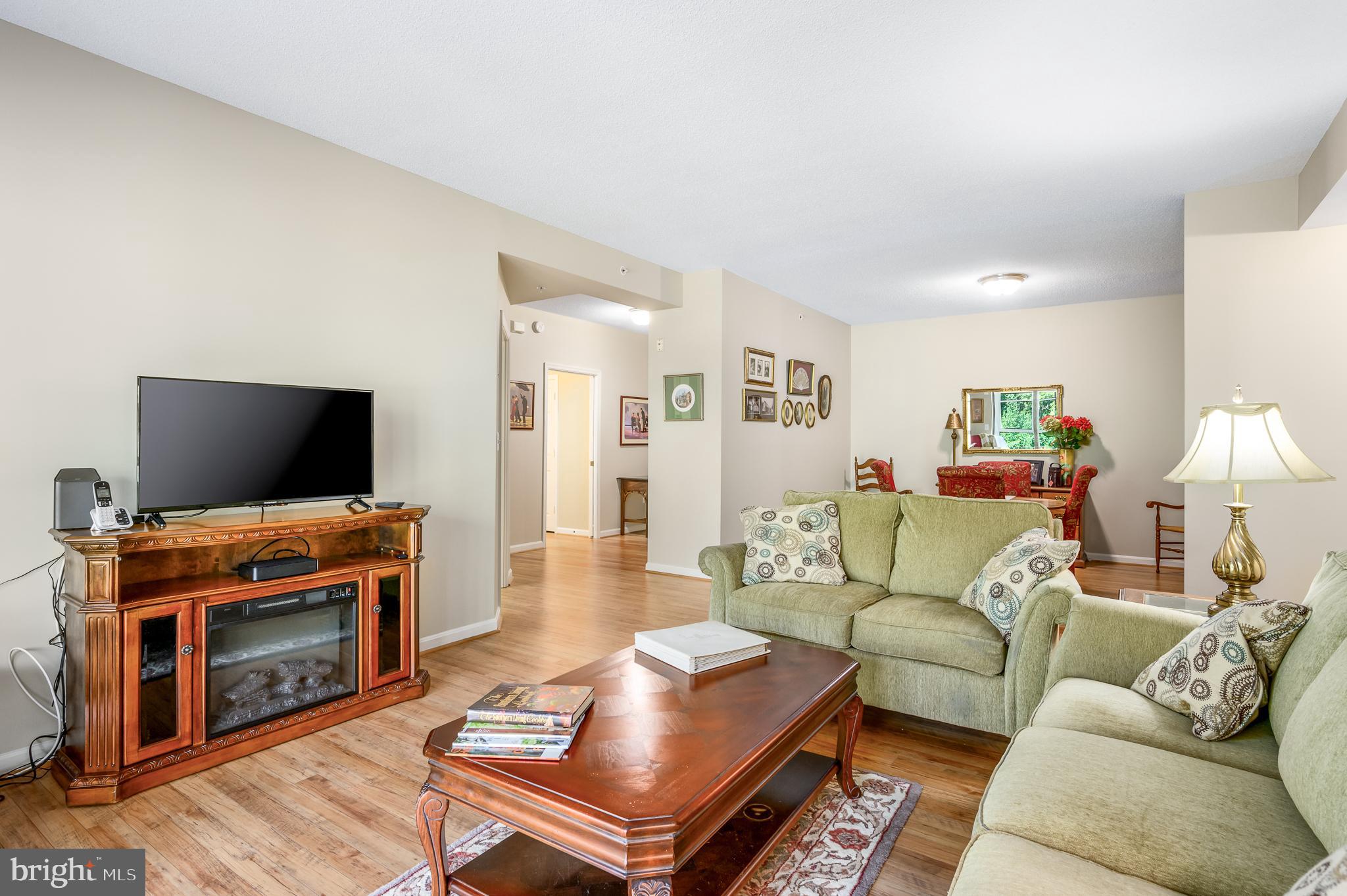 19350 Magnolia Grove Sq #112