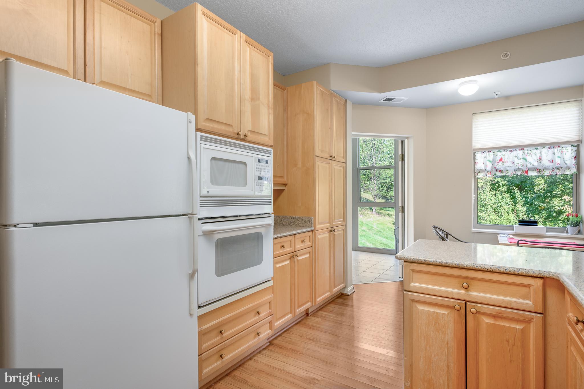 19350 Magnolia Grove Sq #112