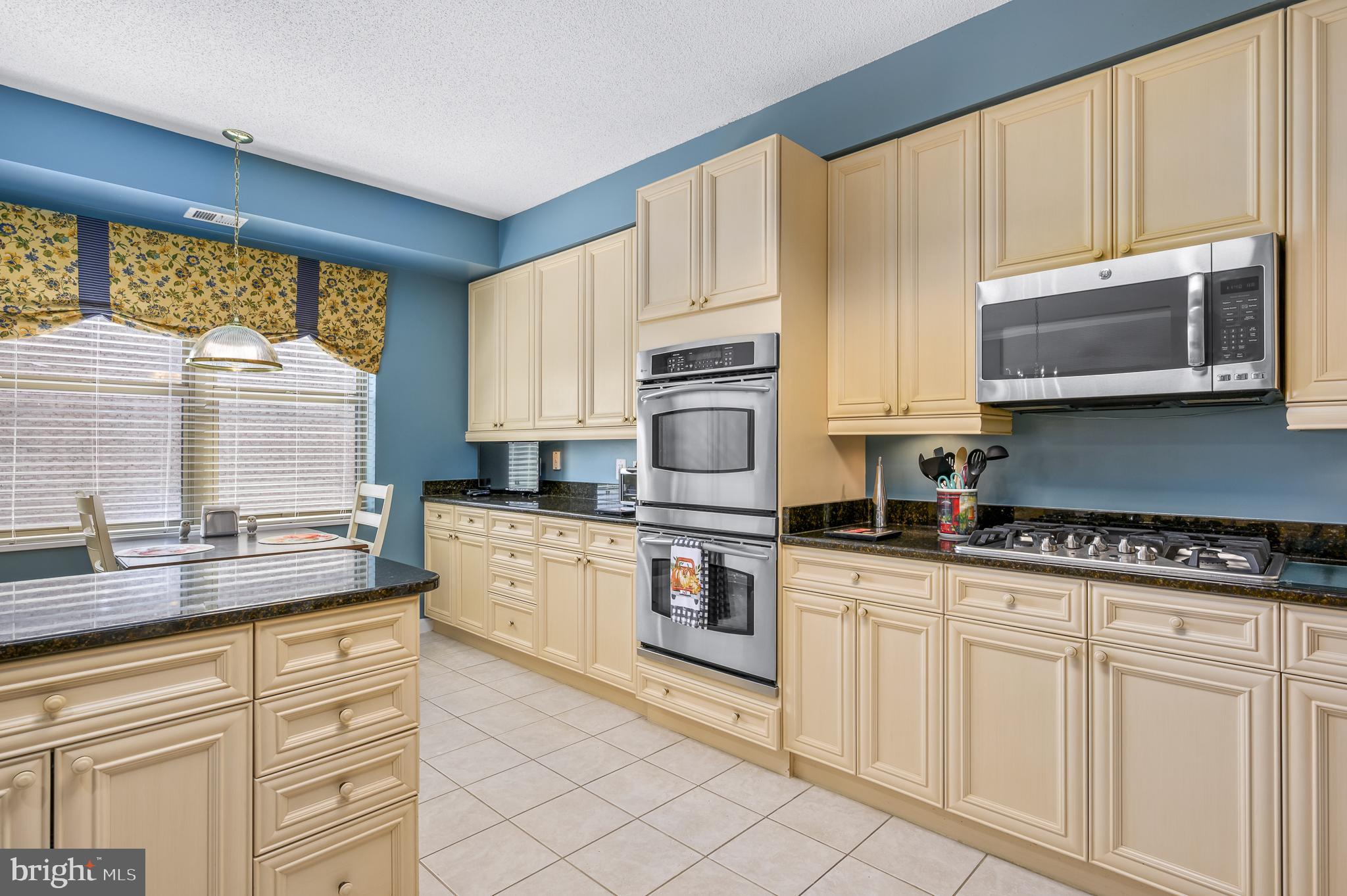19350 Magnolia Grove Sq #109