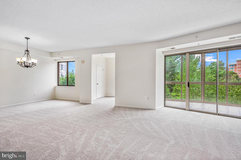 19355 Cypress Ridge Ter #421
