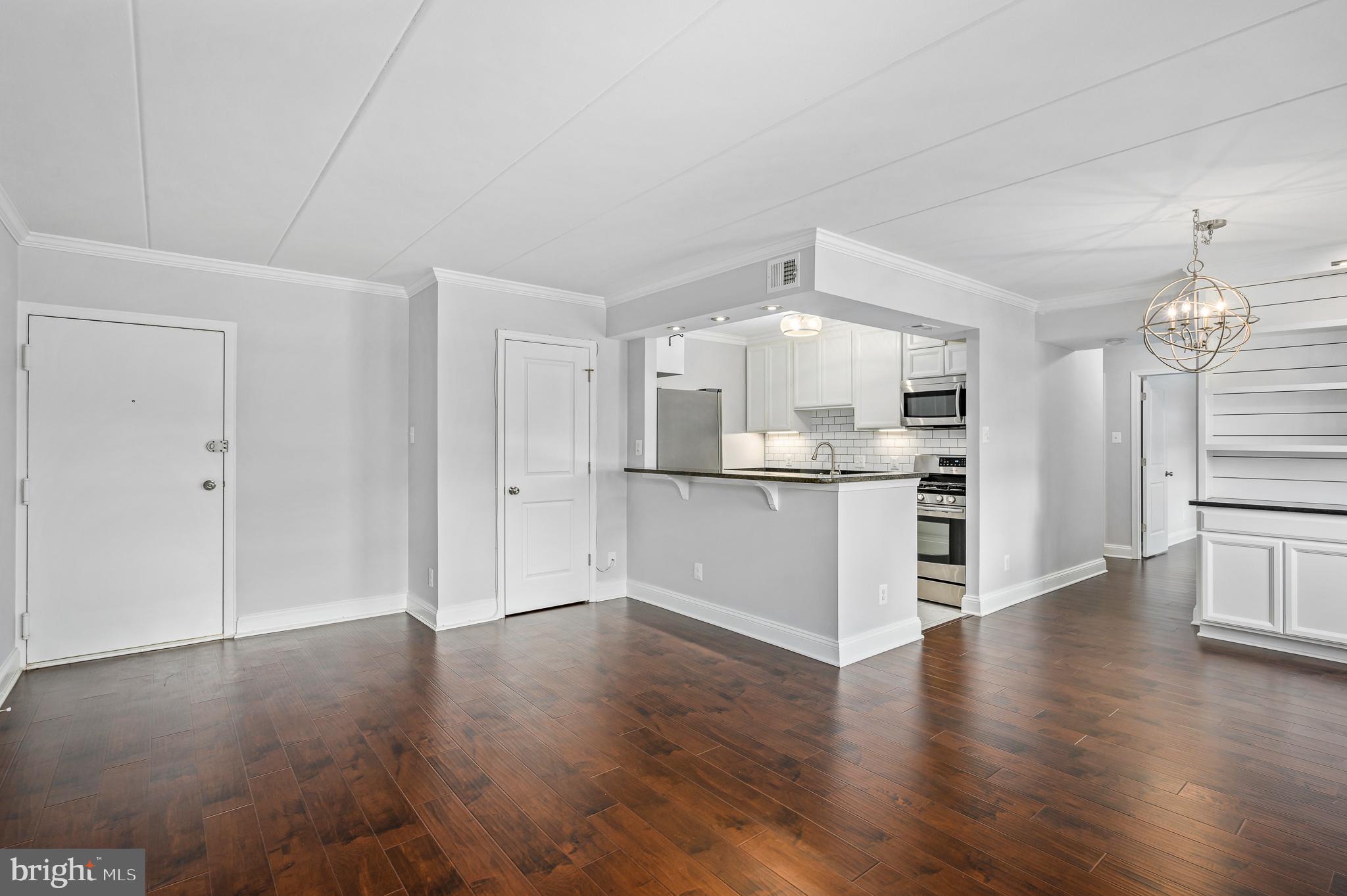 125-E Clubhouse Dr SW #1