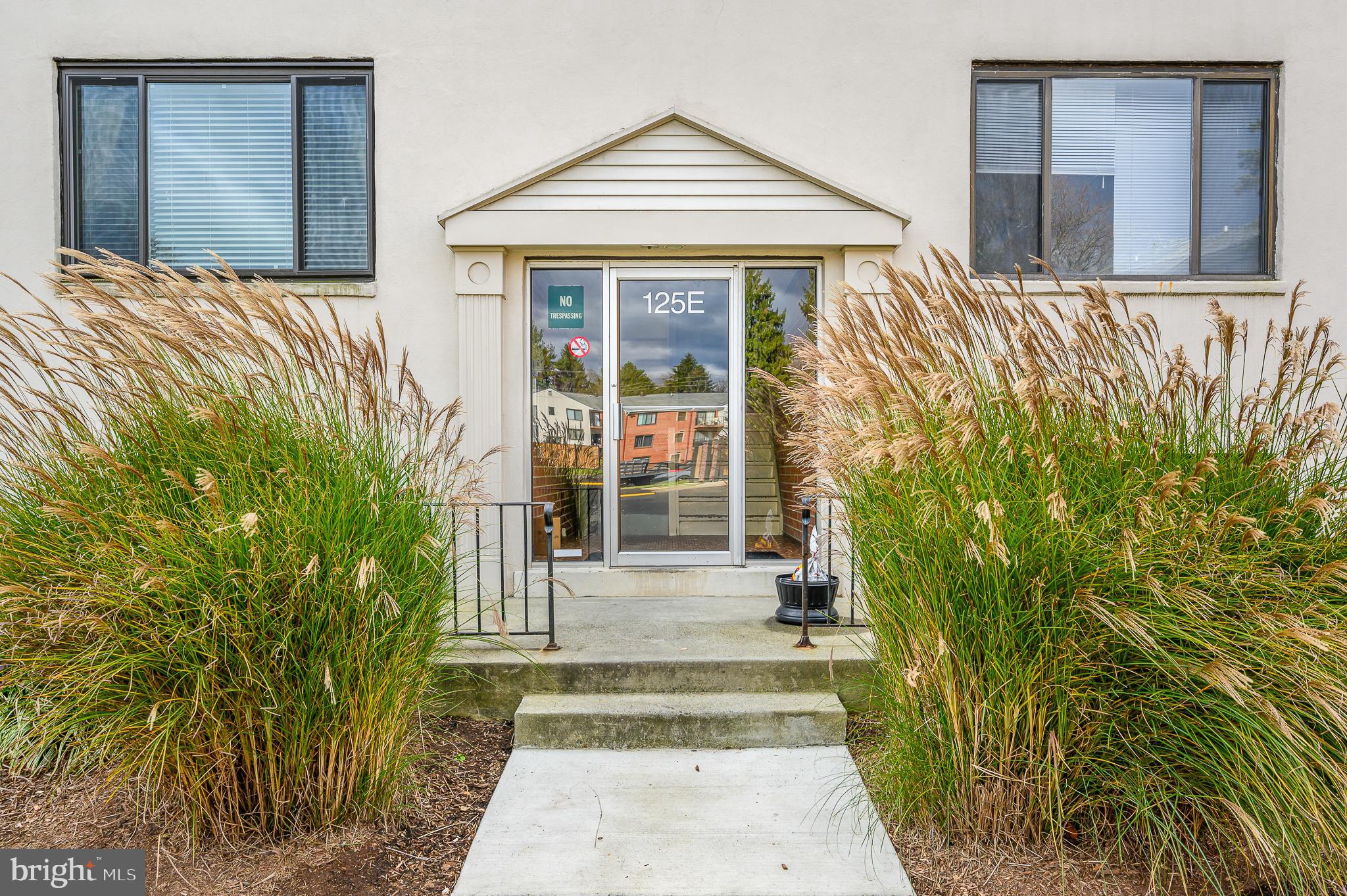 125-E Clubhouse Dr SW #1