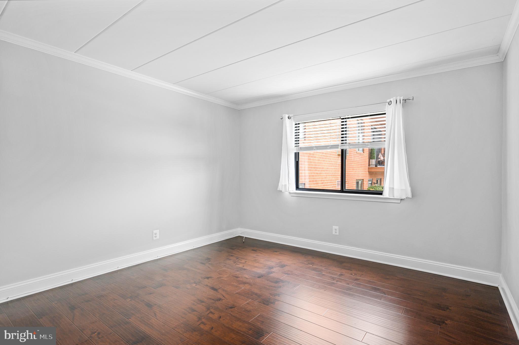 125-E Clubhouse Dr SW #1