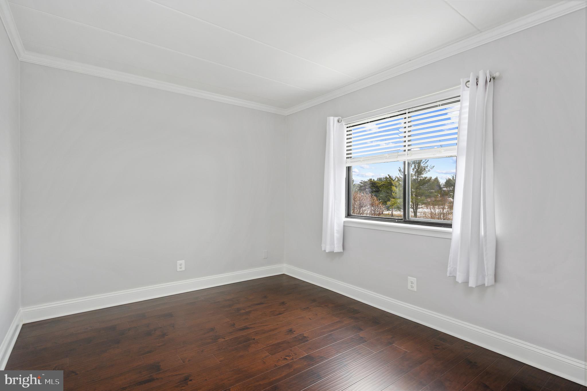 125-E Clubhouse Dr SW #1