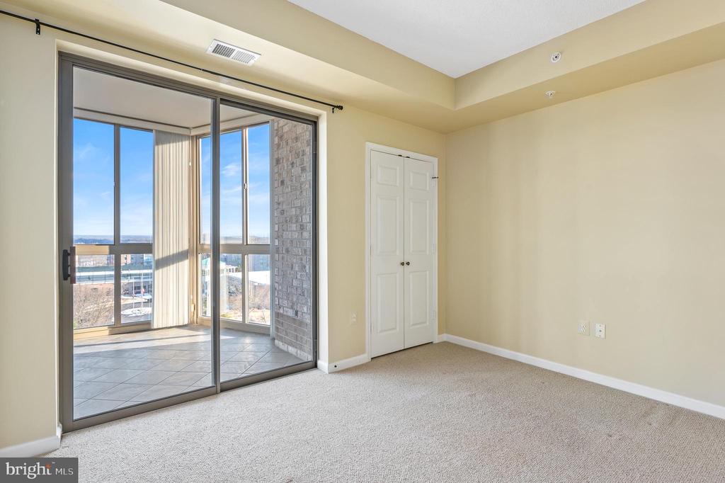 19355 CYPRESS RIDGE TER #406