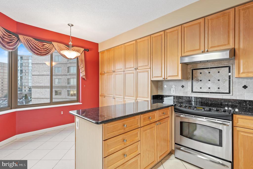 19355 CYPRESS RIDGE TER #406