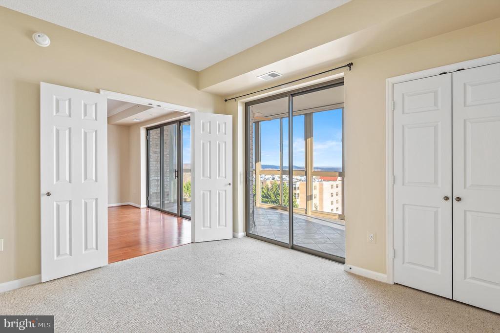 19355 CYPRESS RIDGE TER #406