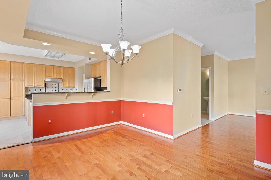 19355 CYPRESS RIDGE TER #406