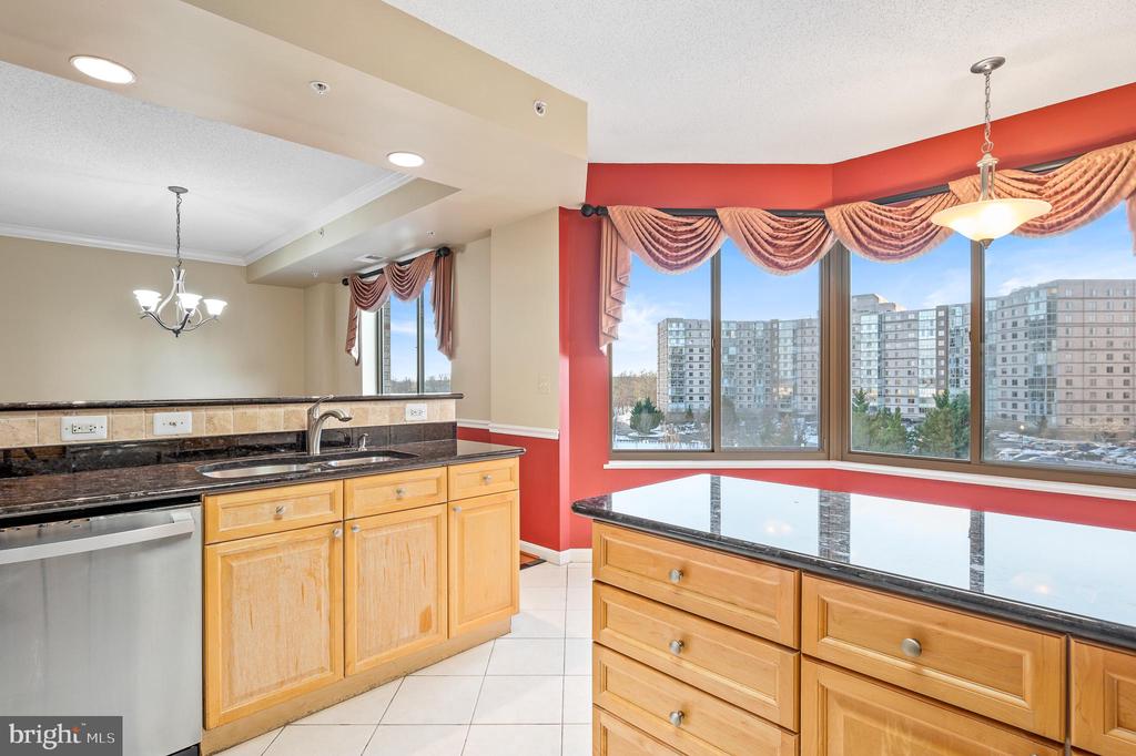 19355 CYPRESS RIDGE TER #406