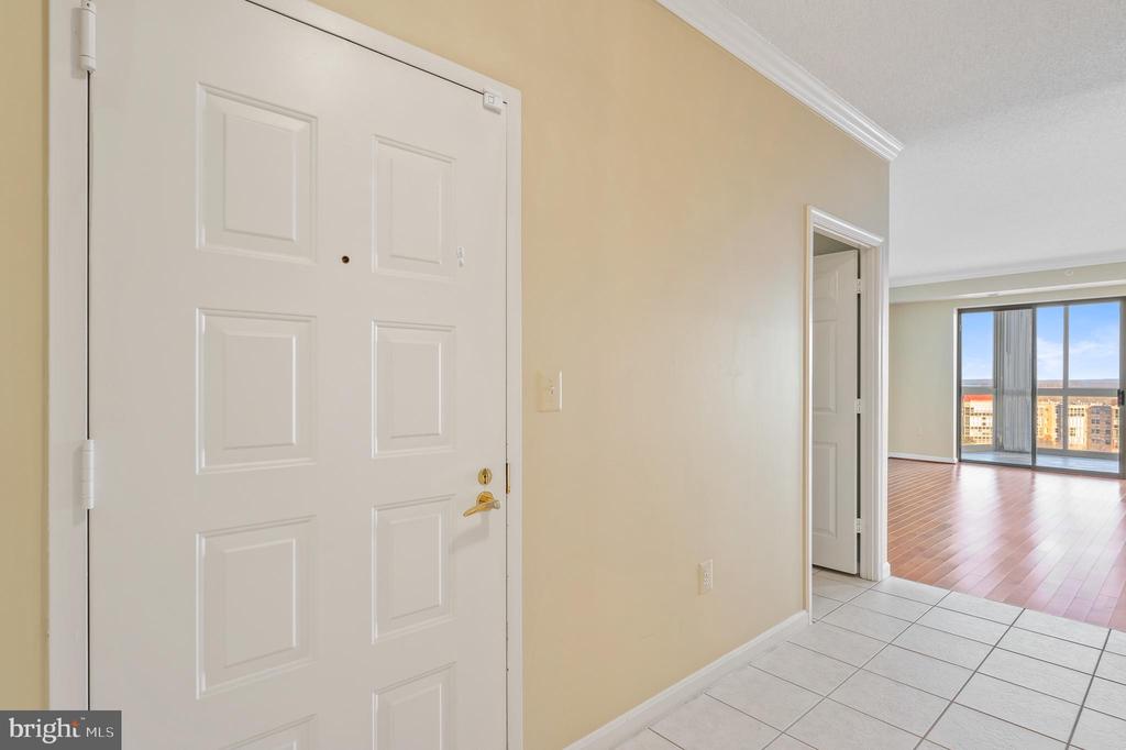 19355 CYPRESS RIDGE TER #406