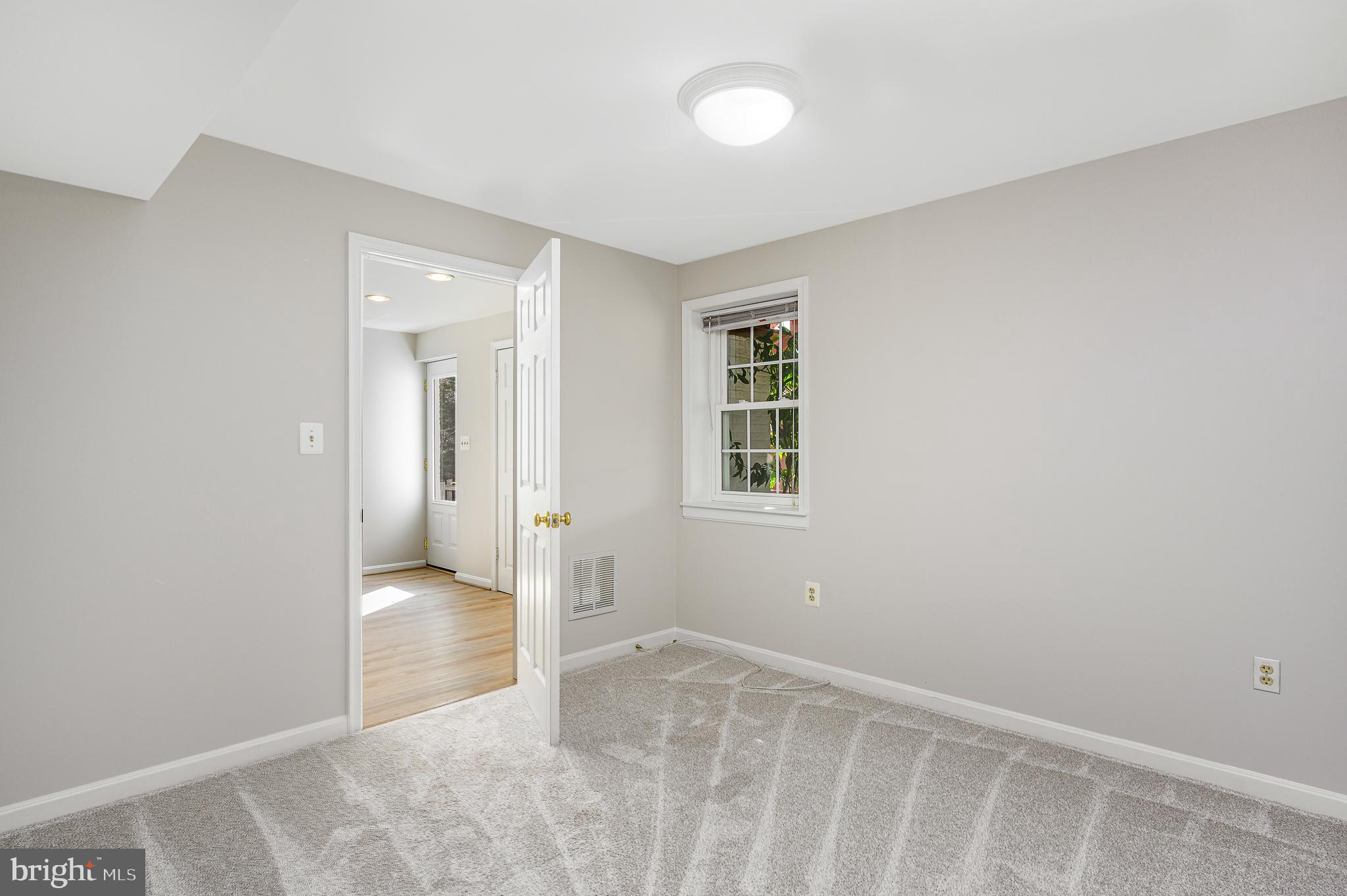 43356 Wayside Cir
