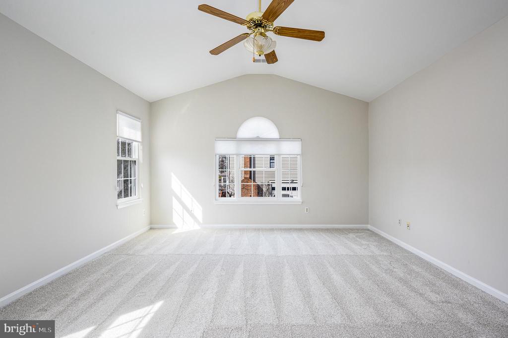 43356 Wayside Cir