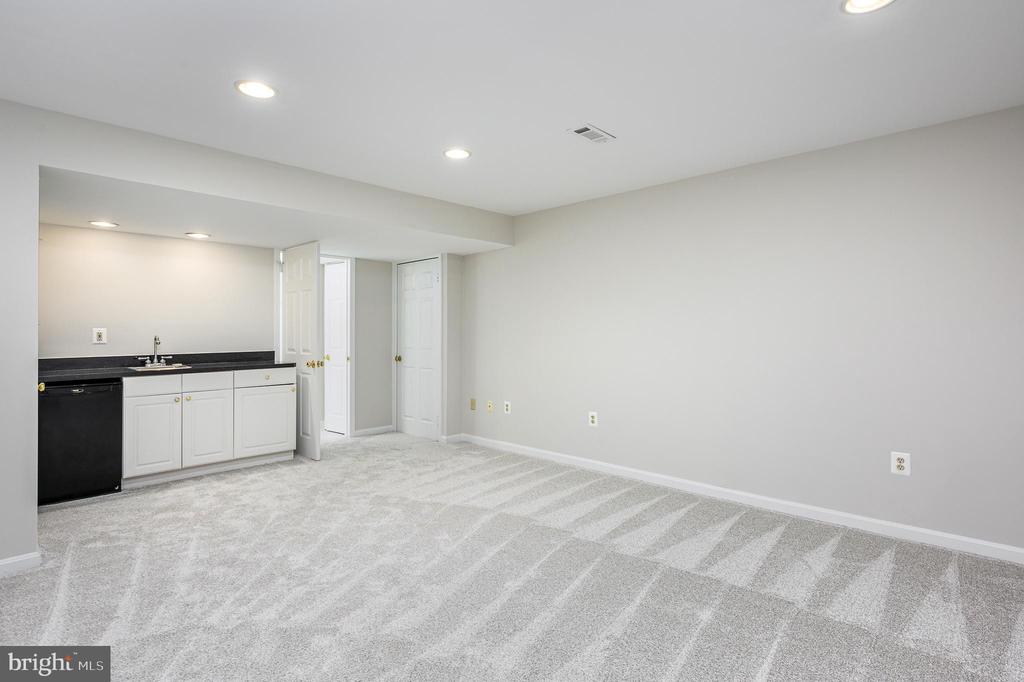 43356 Wayside Cir