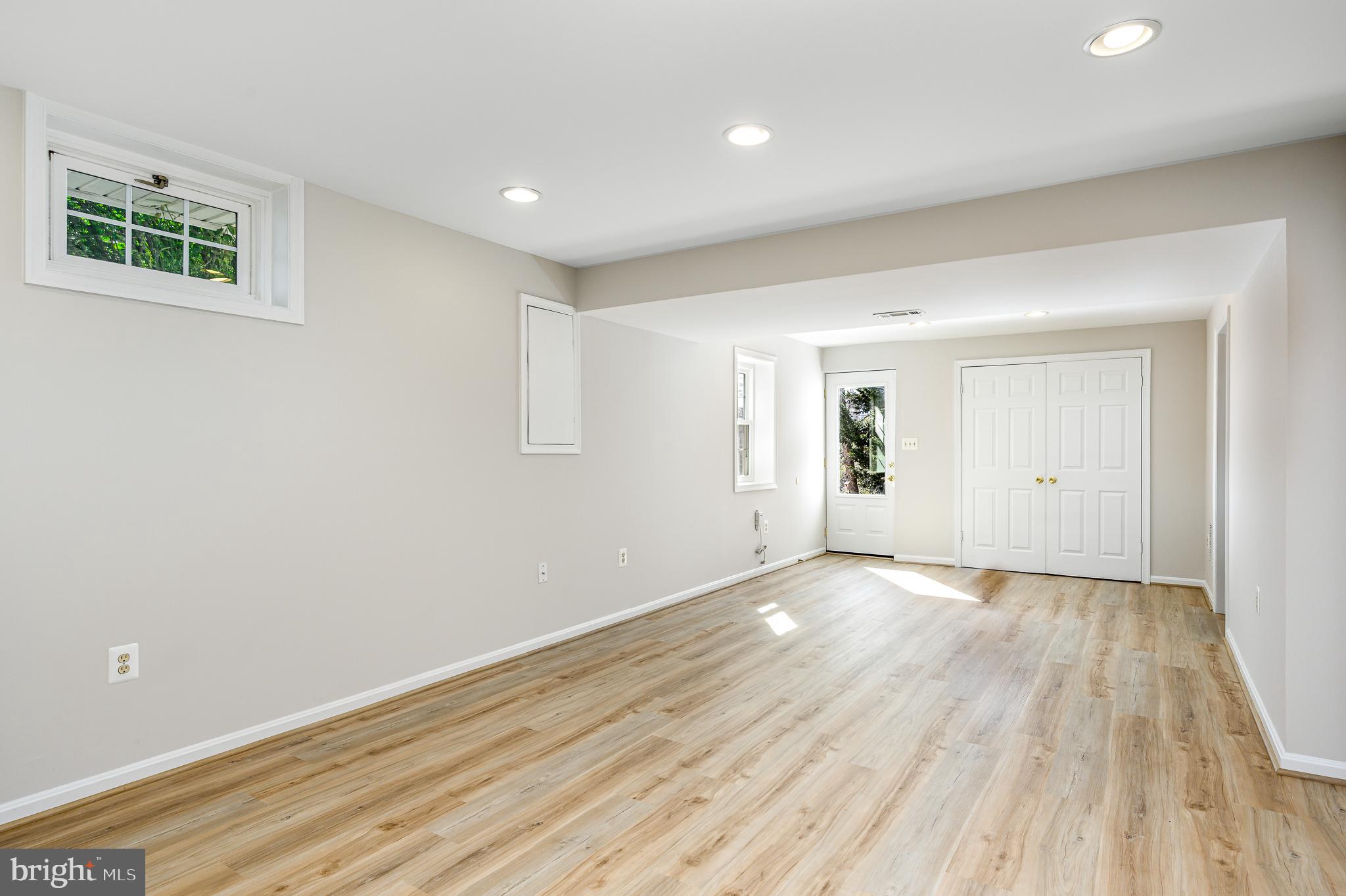 43356 Wayside Cir