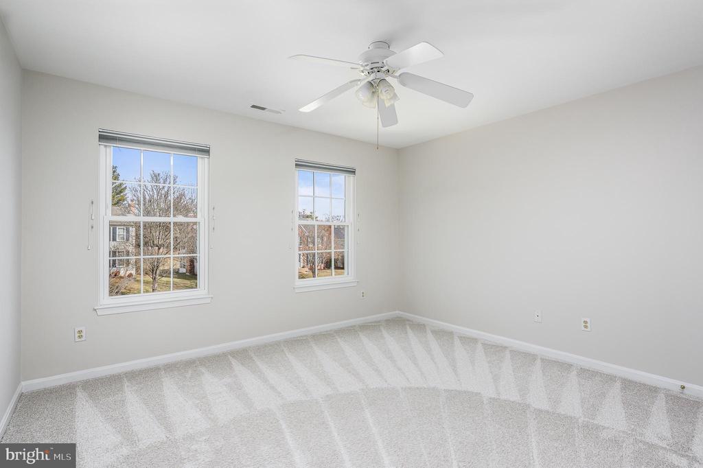 43356 Wayside Cir