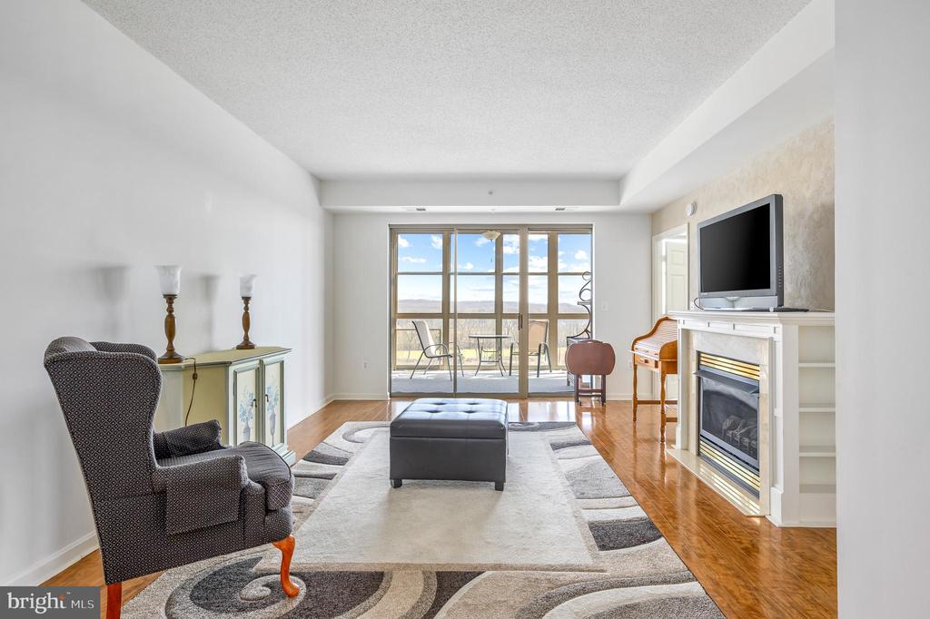 19360 MAGNOLIA GROVE SQ #418