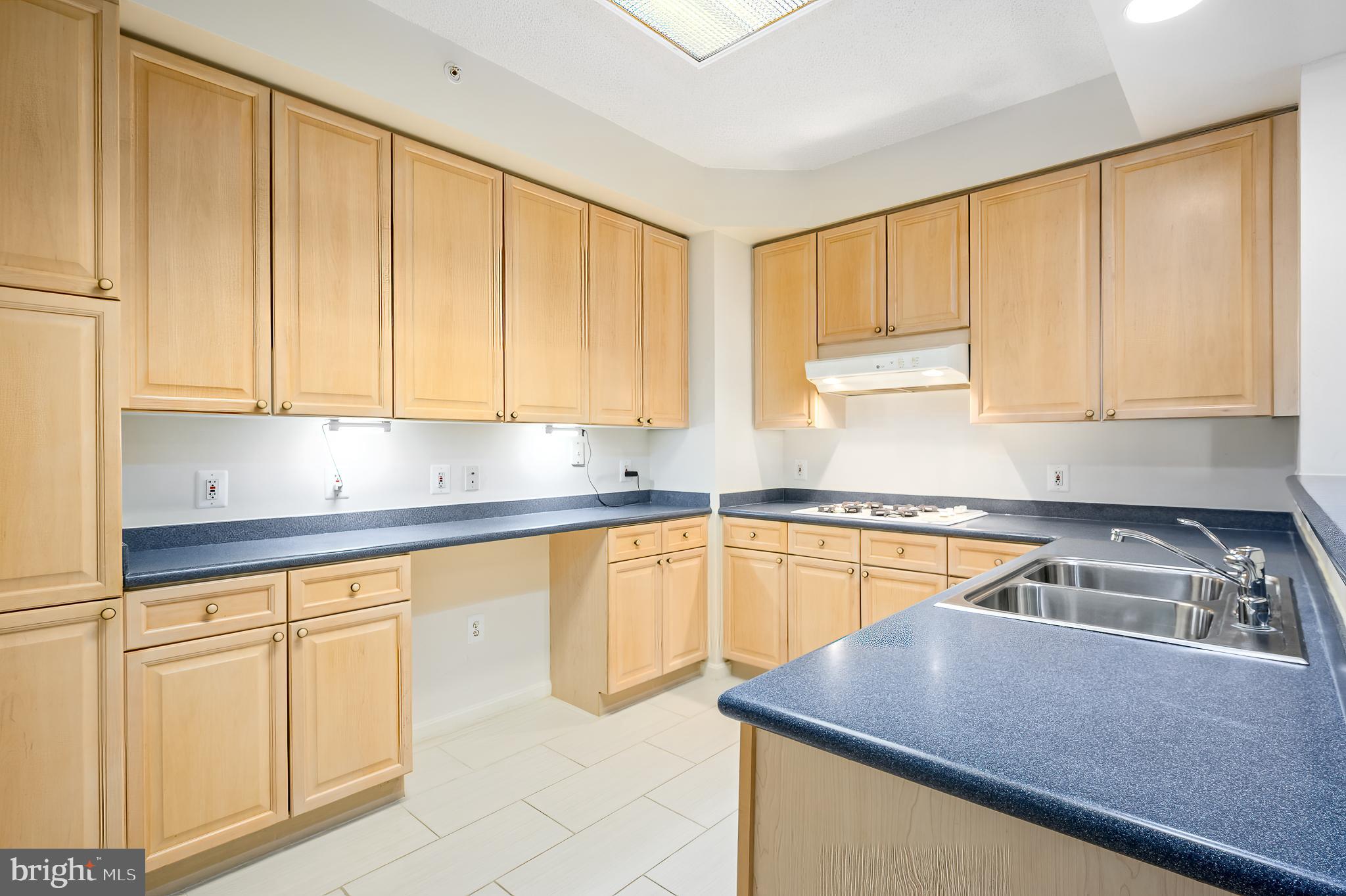19360 MAGNOLIA GROVE SQ #418