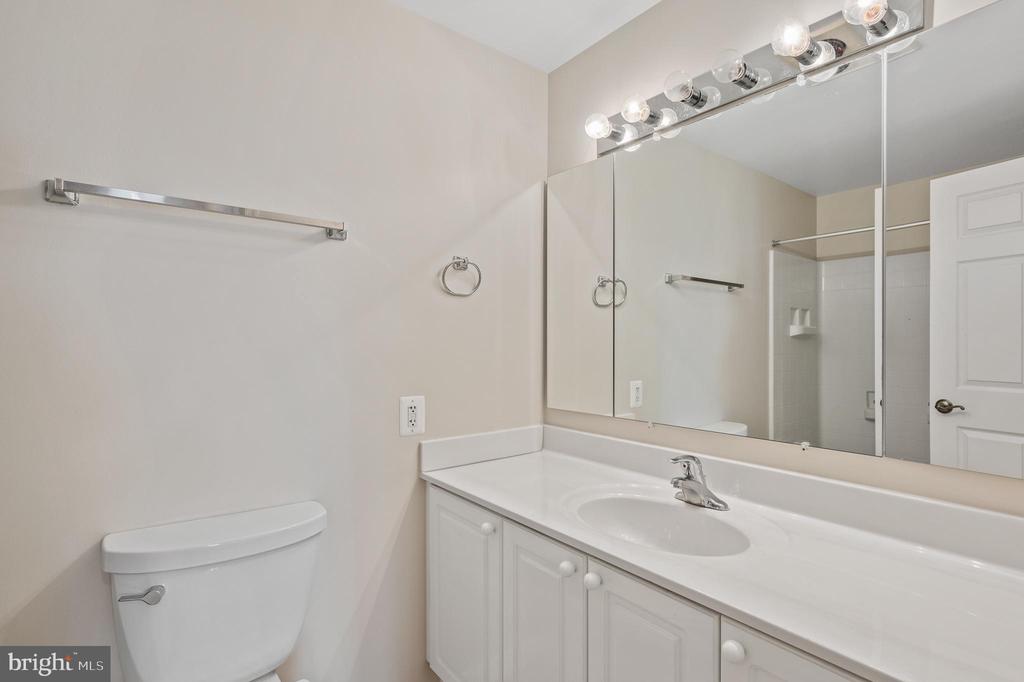 19355 Cypress Ridge Ter #821