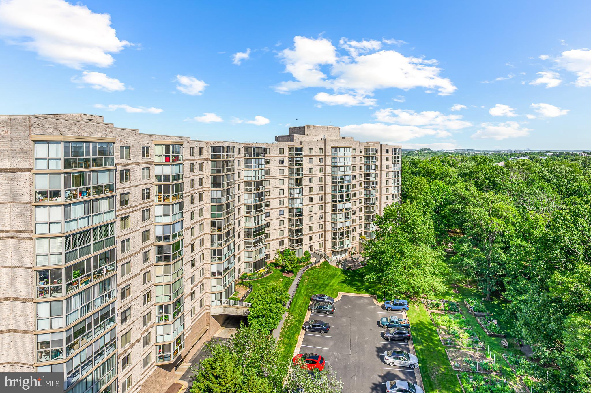 19375 Cypress Ridge Ter #906