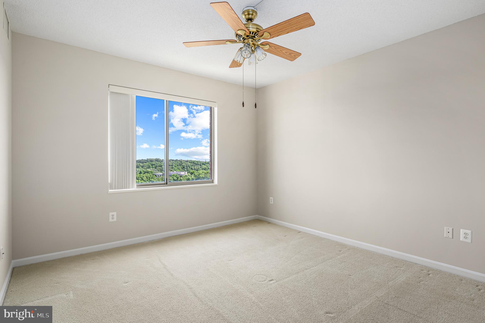 19375 Cypress Ridge Ter #906