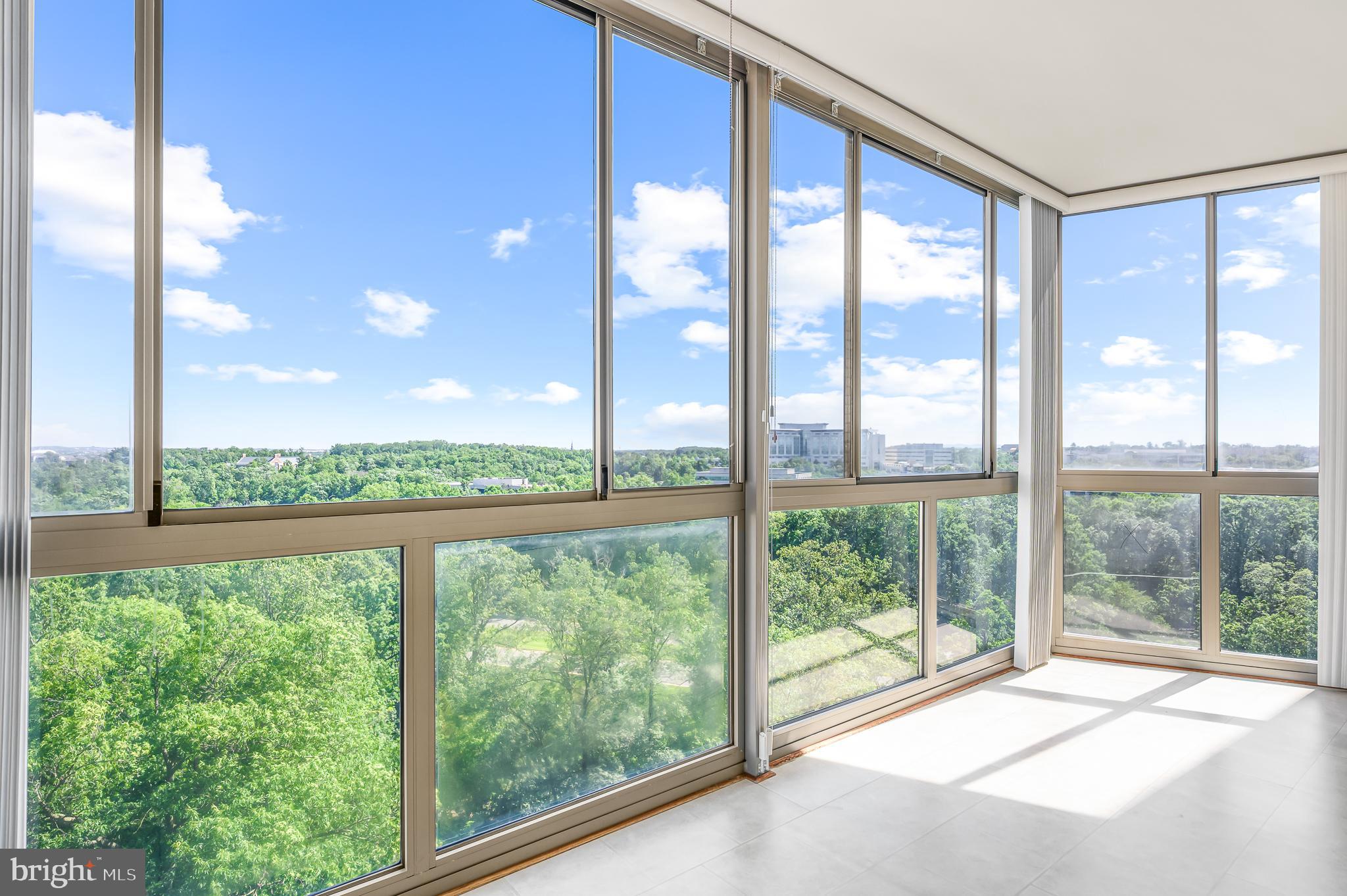 19375 Cypress Ridge Ter #906