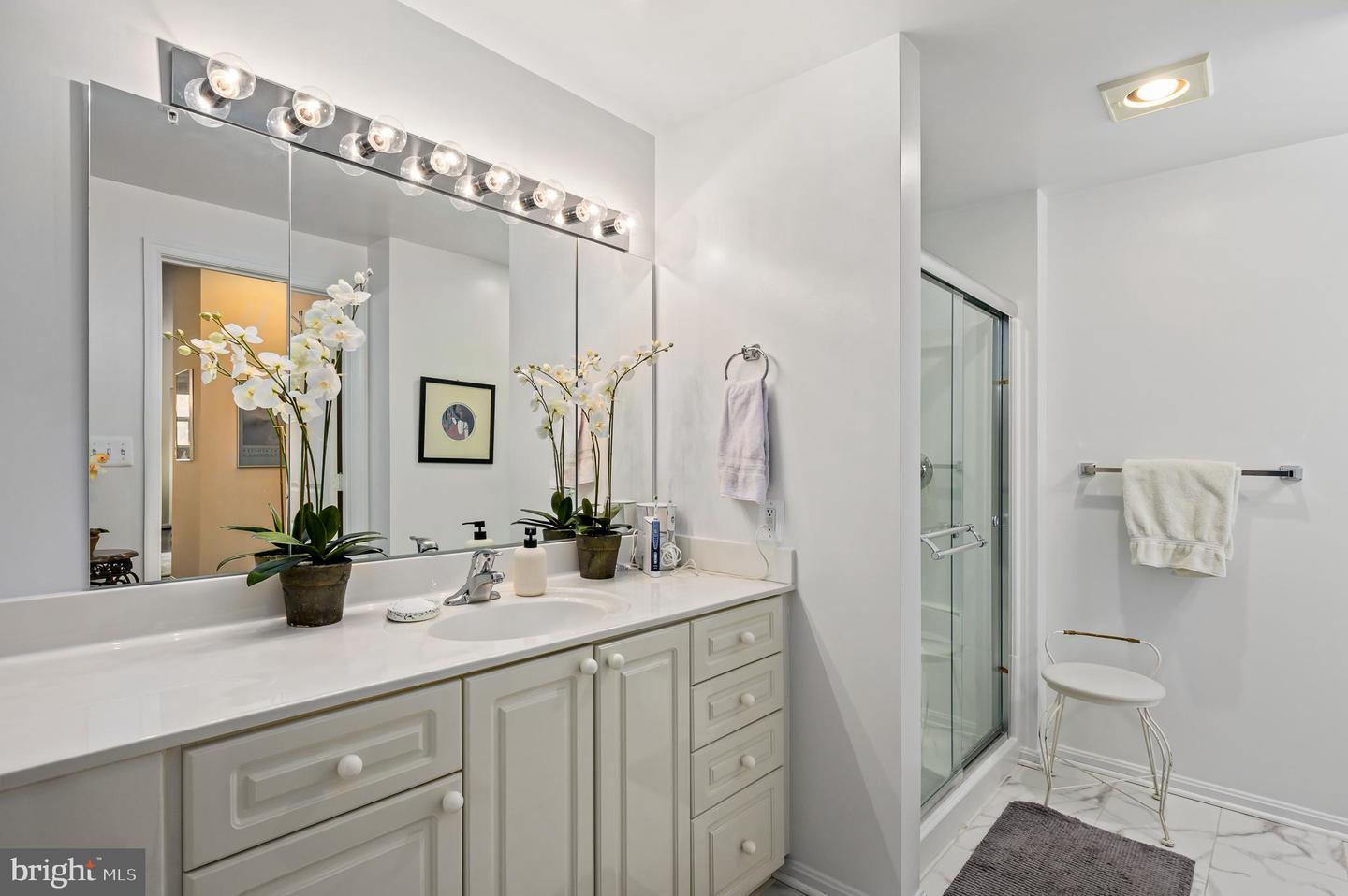19350 Magnolia Grove Sq #105