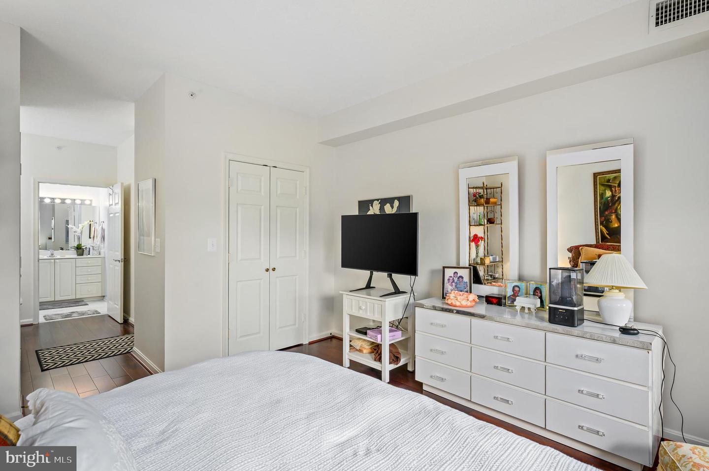 19350 Magnolia Grove Sq #105