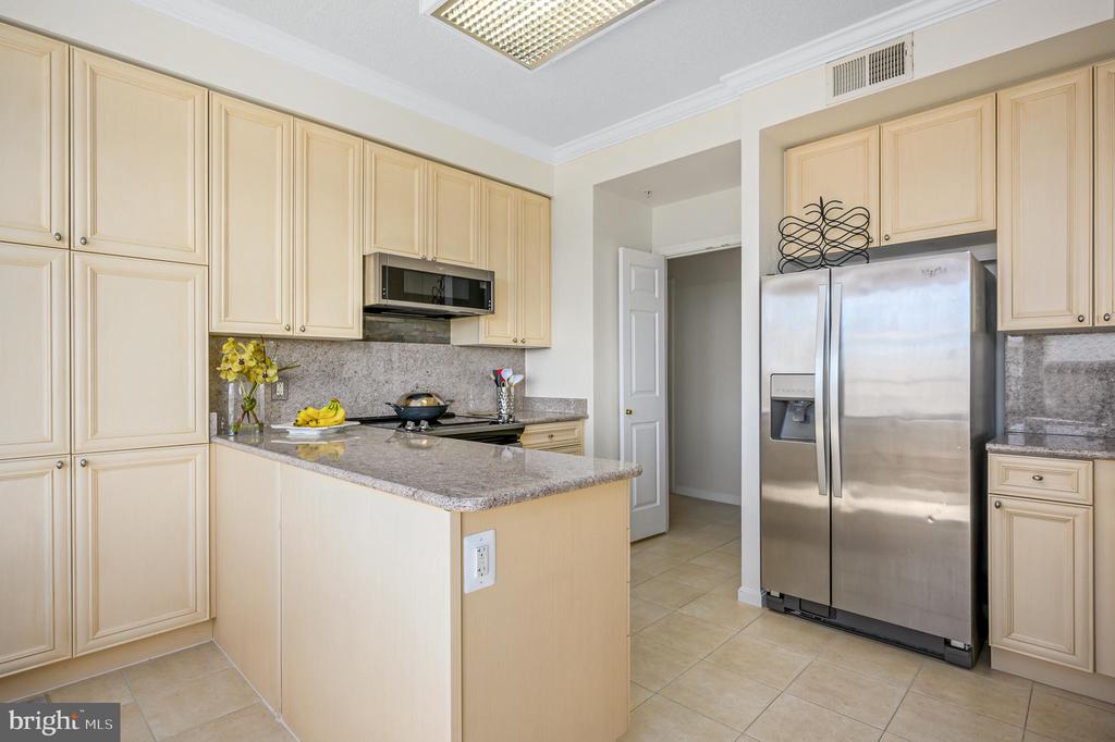 19355 CYPRESS RIDGE TER #1106