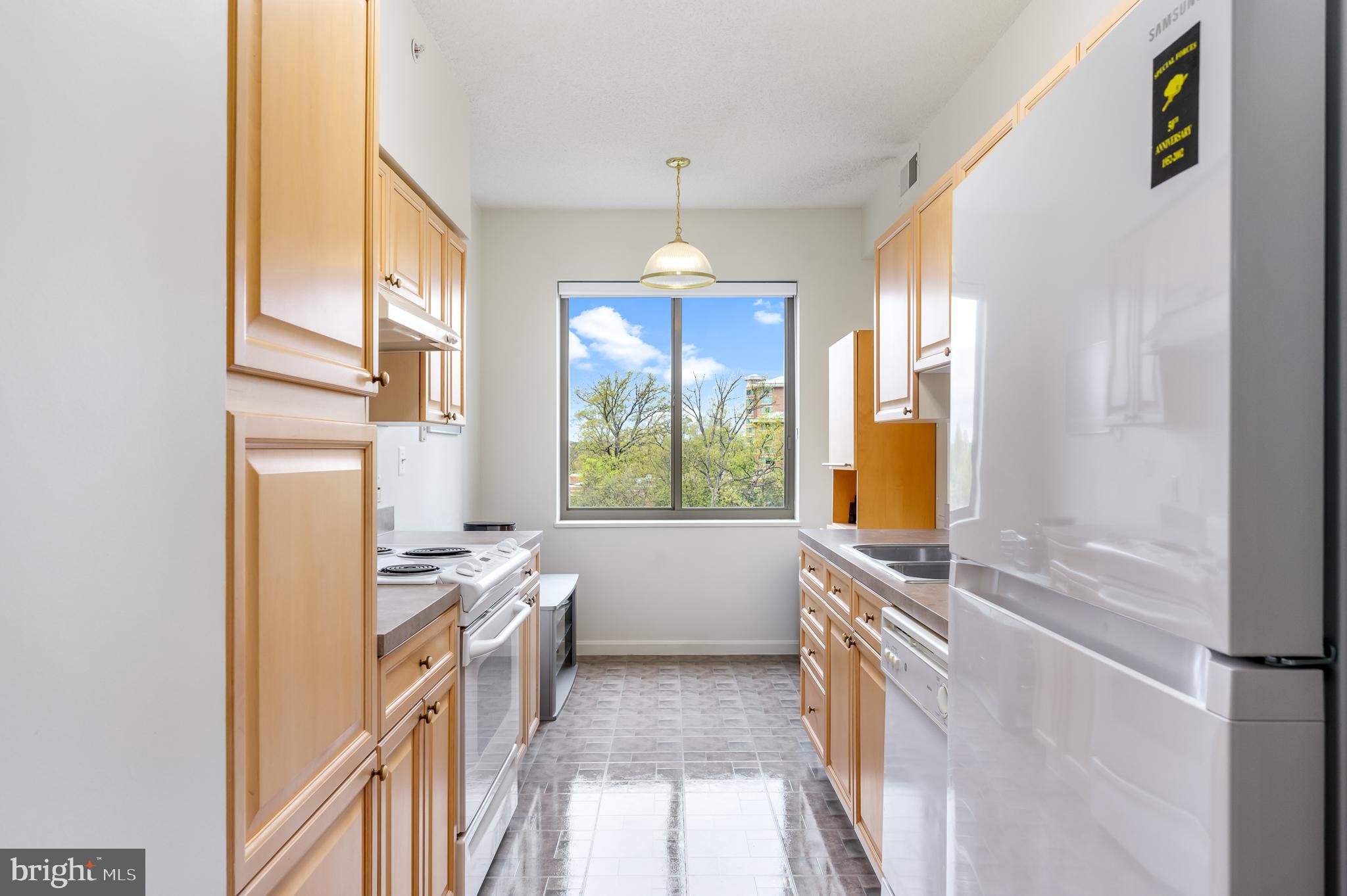 19355 Cypress Ridge Ter #705
