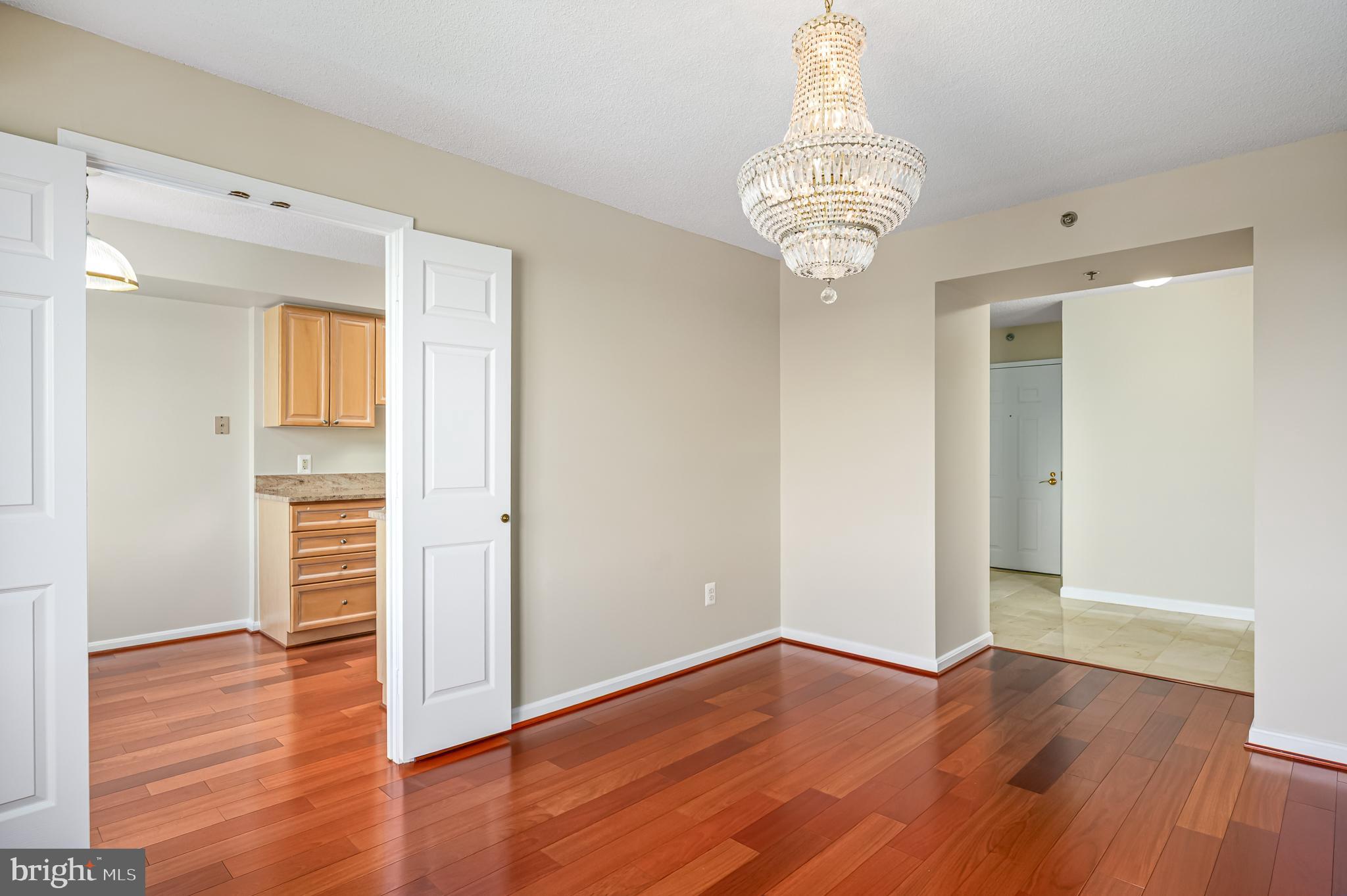 19385 Cypress Ridge Ter #906