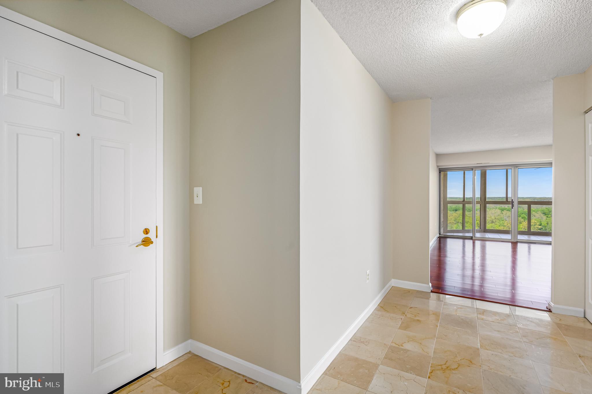 19385 Cypress Ridge Ter #906