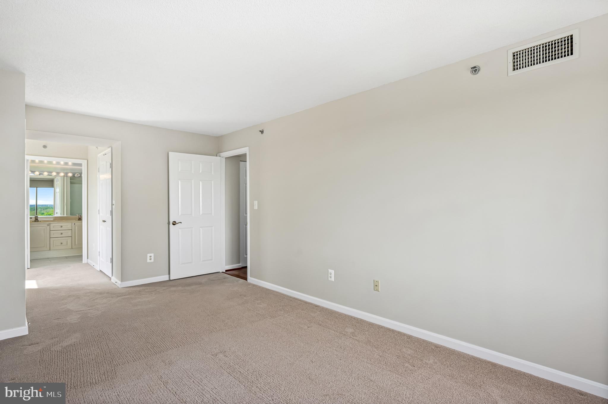 19385 Cypress Ridge Ter #906